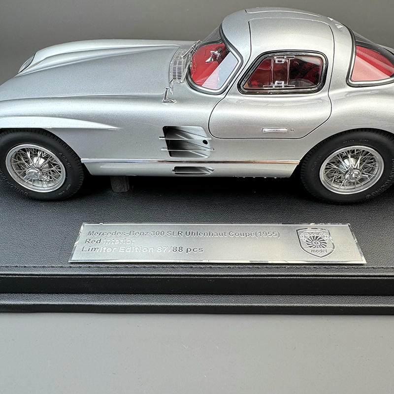 V8 Model 1:18 Mercedes‑Benz 300 SLR Resin Model