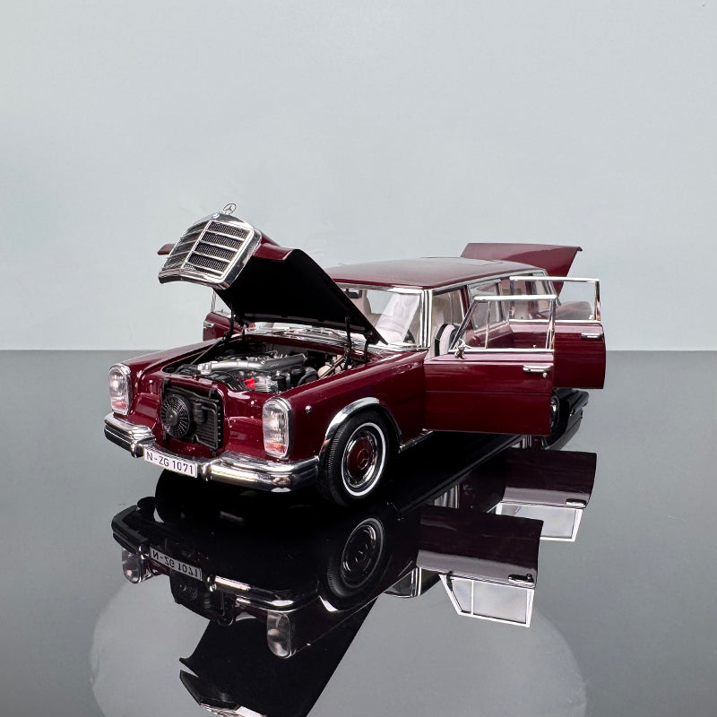 Benz Pullman W100 600 Diecast Model – 1:18 Scale Collectible (Static Display)