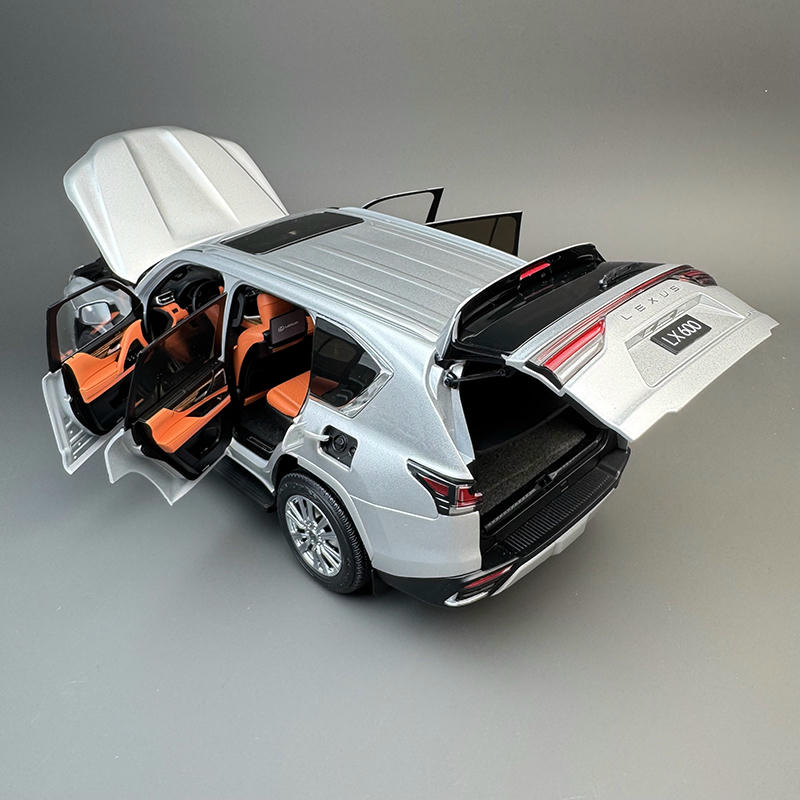 LCD Model 1:18 Lexus LX600 Diecast Car