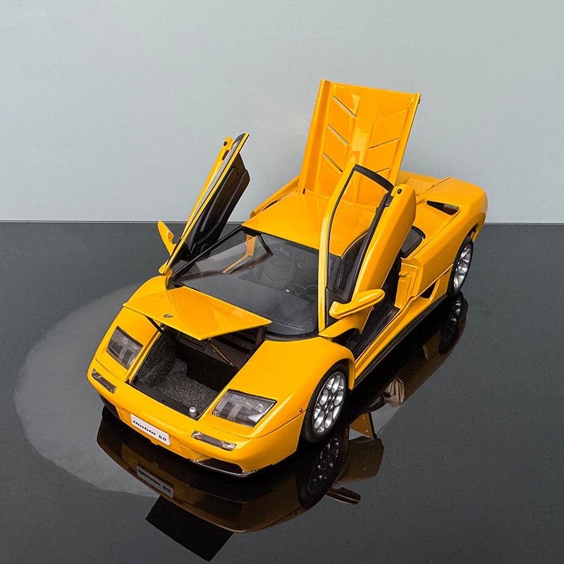 Lamborghini Diablo SV-R Diecast Model – 1:18 Scale Collectible (Black, Yellow, Blue, White)