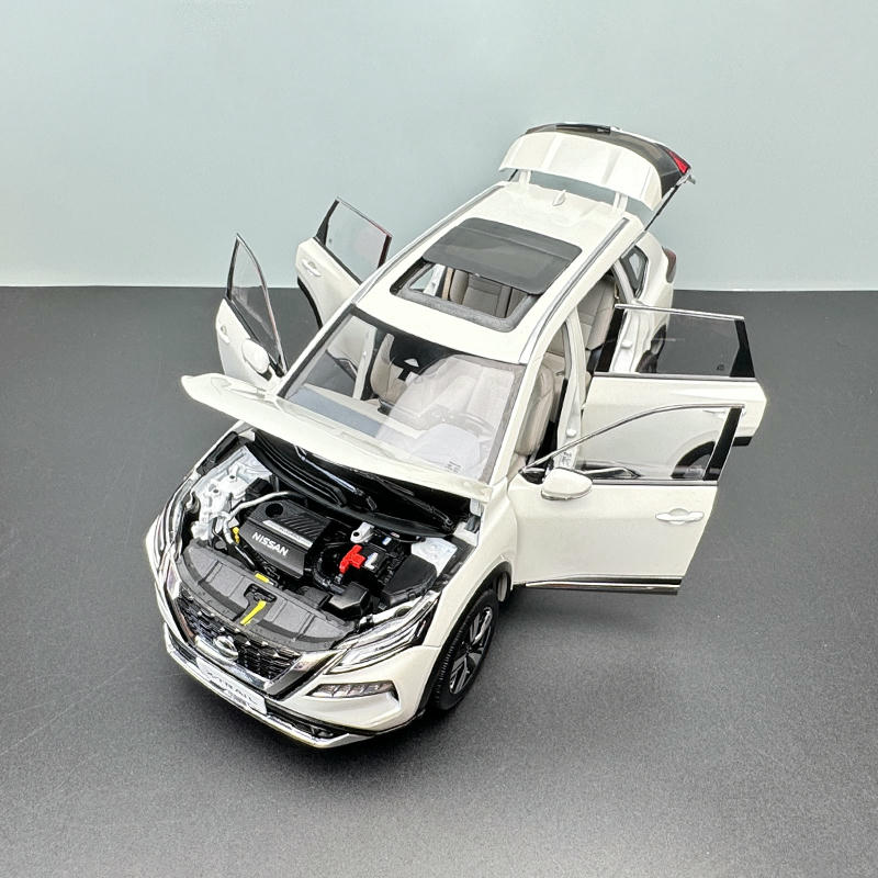 Nissan X-Trail 1:18 Alloy Diecast Model Car