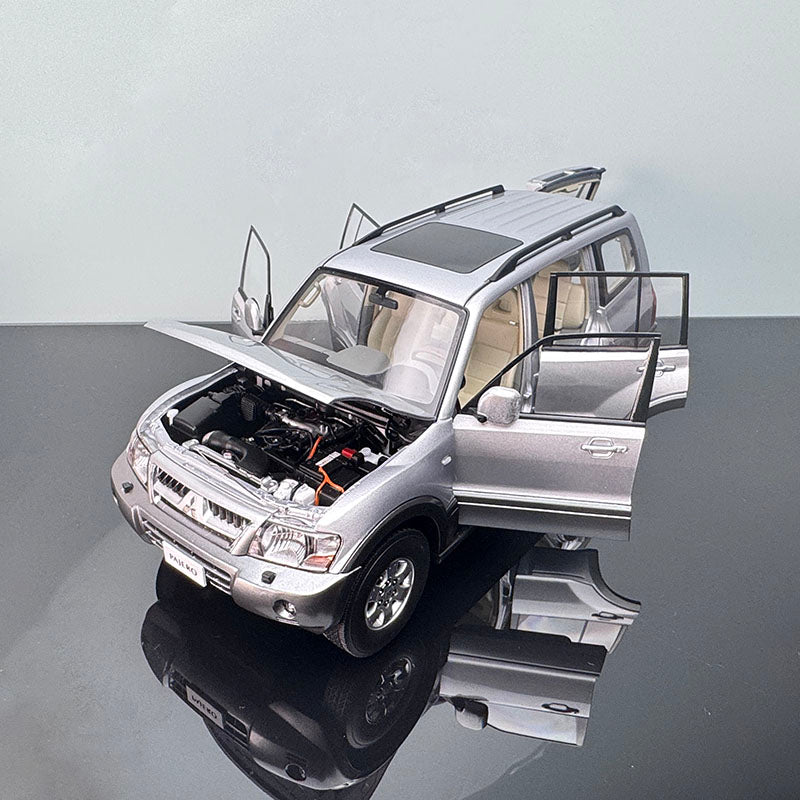 YC Model Mitsubishi Pajero V73 – 1:18 Scale Limited Edition Diecast Model