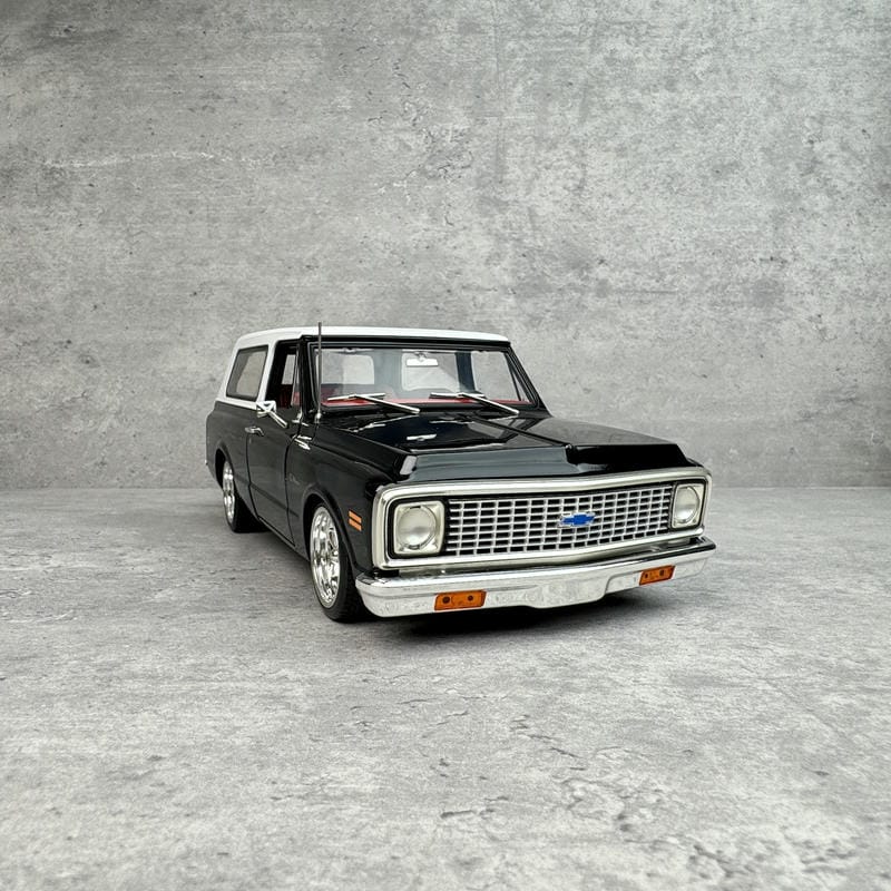 ACME 1972 Chevrolet Blazer Custom 1:18 Alloy Diecast Model Car