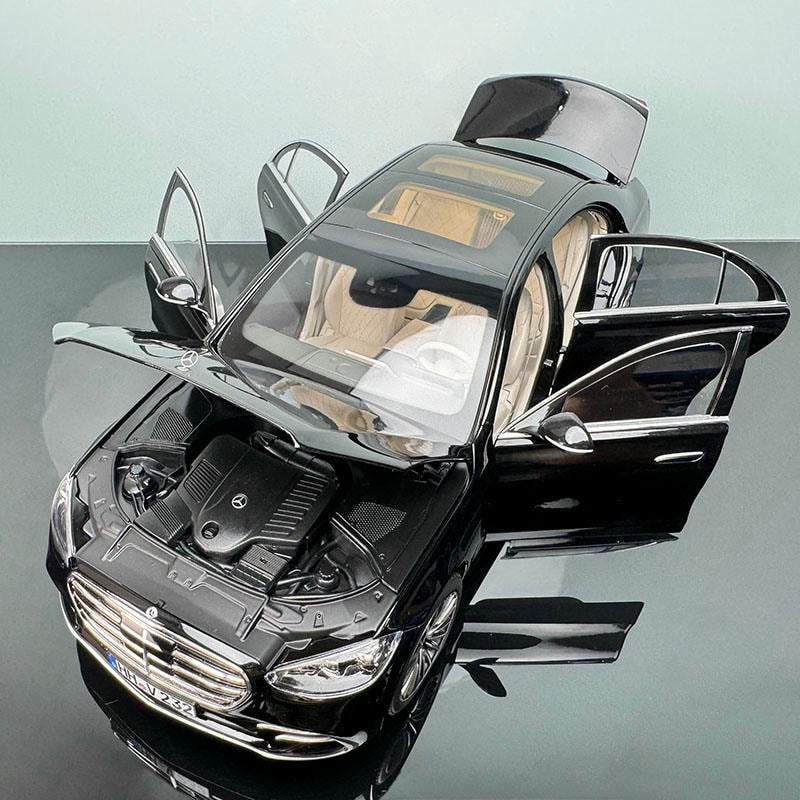Mercedes-Benz W223 S600 Black Diecast Model – 1:18 Scale Collectible