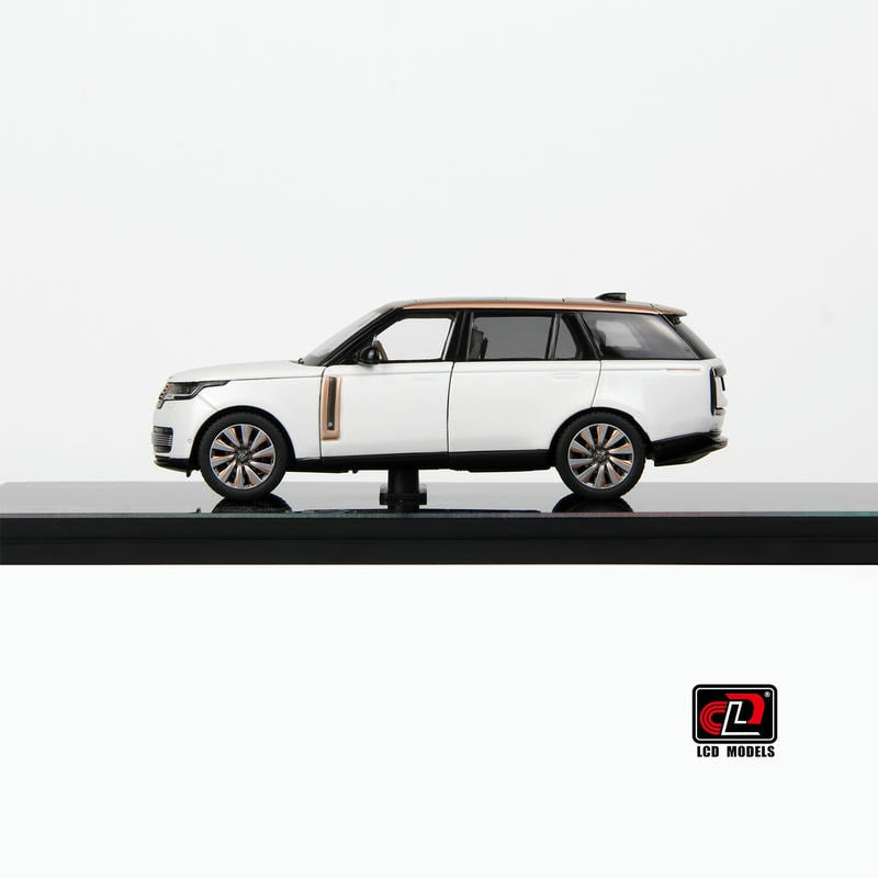 Pre-Order LCD 1:43 Range Rover White Alloy Full-Open Model – Acrylic Display & Transparent Sunroof