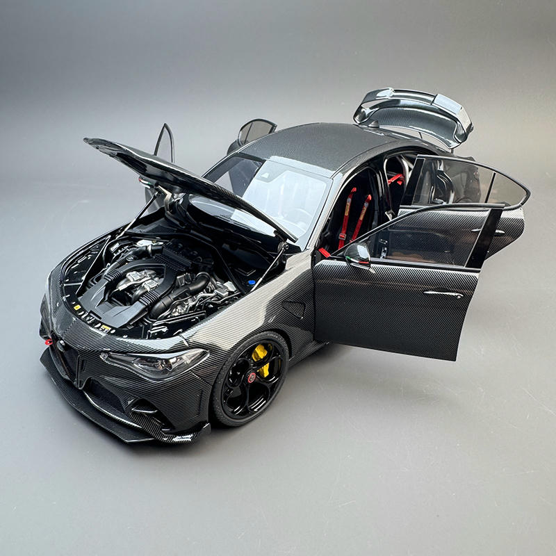 MotorHelix 1:18 Alfa Romeo Giulia GTAm Alloy Diecast Model