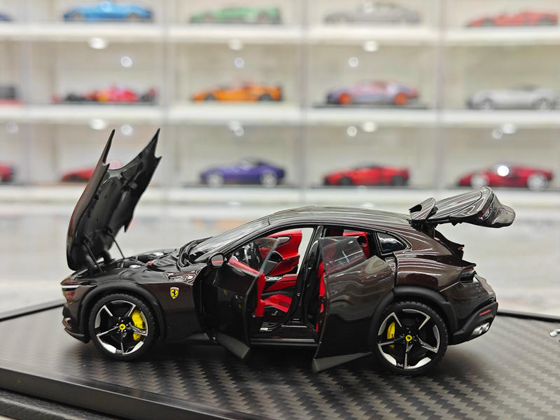 BBR Ferrari Purosangue Black Roof 1:43 Diecast Model Car
