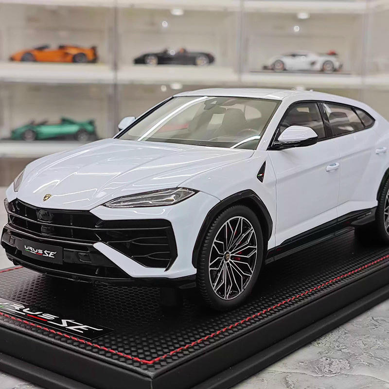 MR Collection 1:18 Lamborghini Urus SE Resin Model – YX car model