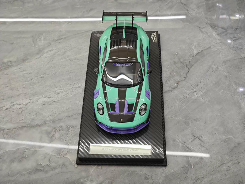 VIP Model 1:18 Porsche 911 GT3 RS Manthey Racing Resin Model