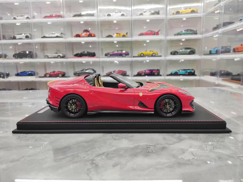 BBR 1:18 Ferrari 812 Convertible Resin Model