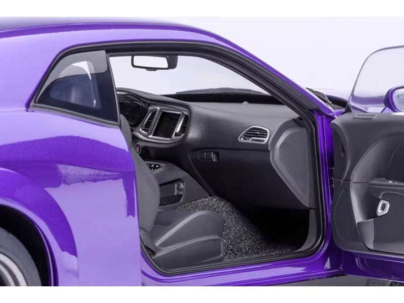 AUTOart 1:18 Dodge Challenger SRT 2023 Alloy Diecast Model