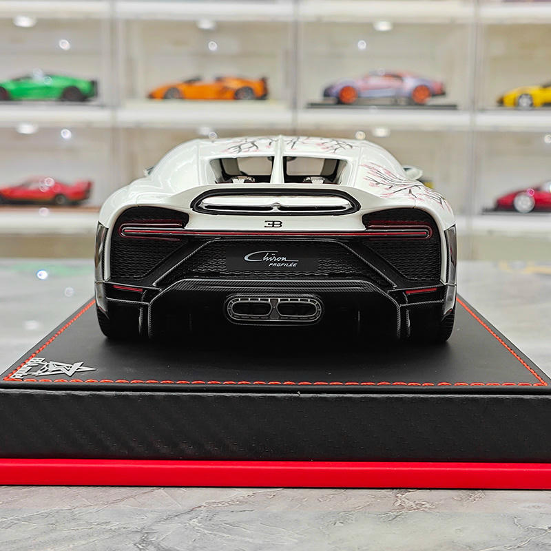 BBA 1:18 Bugatti Chiron Profilée Resin Model