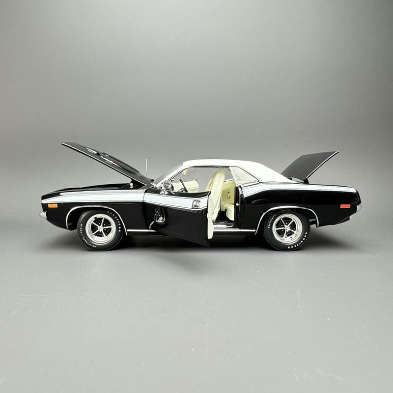 ACME 1972 Plymouth Cuda 1:18 Alloy Diecast Model Car