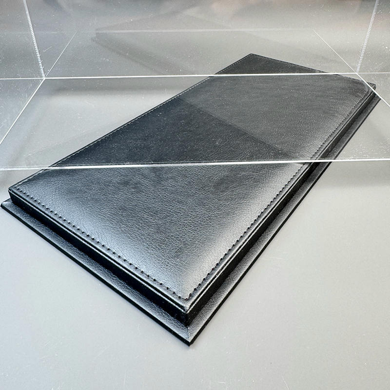 1:18 Display Box + Premium Base