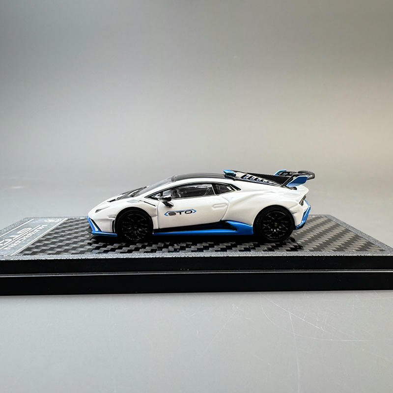 LCD Model 1:64 Lamborghini Huracán STO Diecast Car