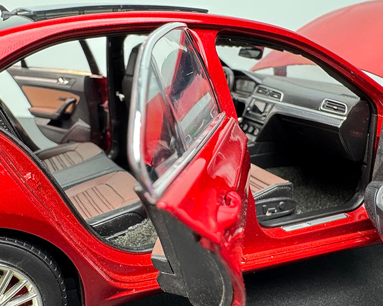 SAIC Volkswagen Lingdu 2020 – 1:18 Scale Alloy Diecast Model (Red | Functional Display with Engine Detailing)
