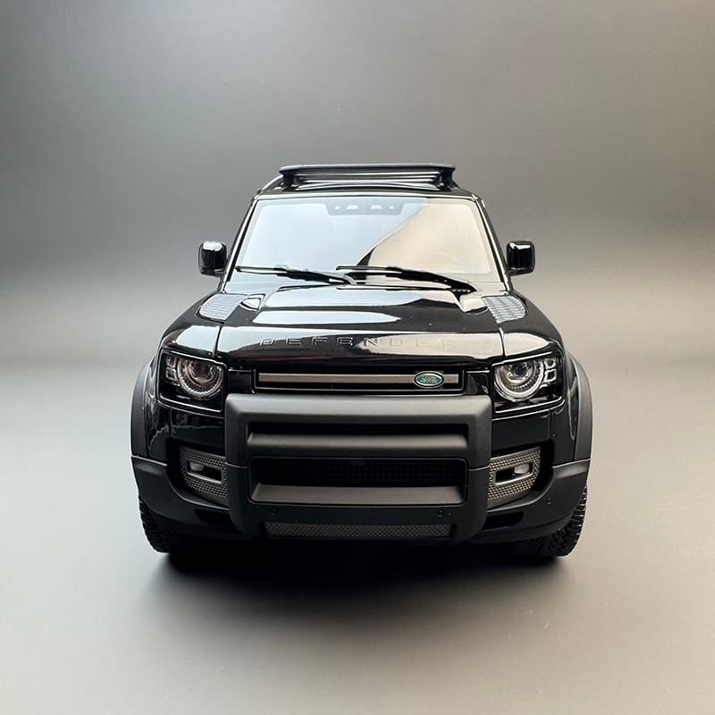 Almost Real Land Rover Defender 90 1:18 Alloy Diecast Model Car