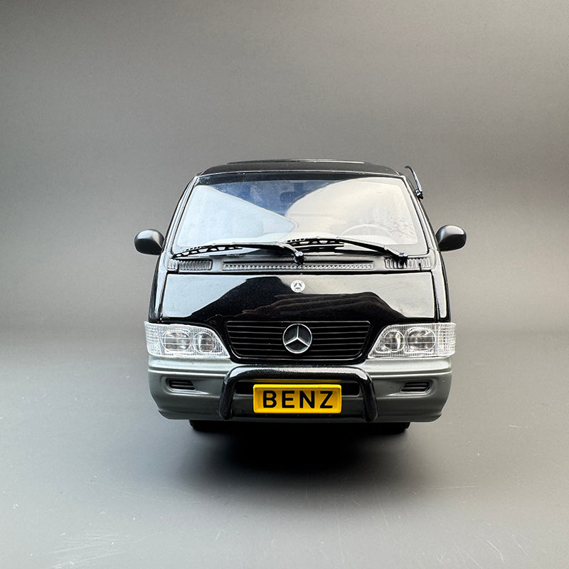 Original 1:24 Mercedes-Benz MB100 Business Van Alloy Model