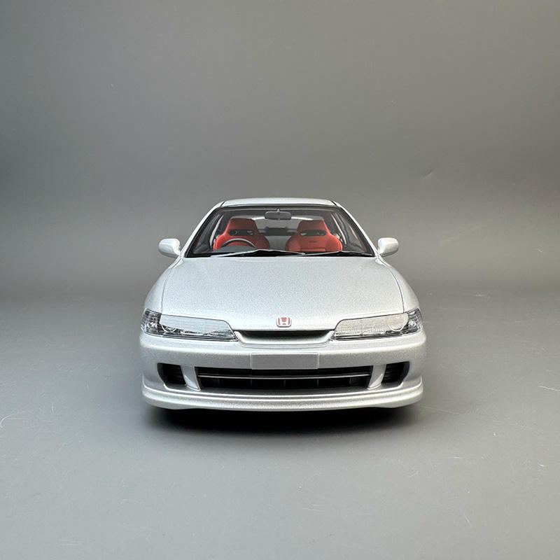 MotorHelix 1:18 Honda Integra Type-R DC2 Diecast Car—Silver
