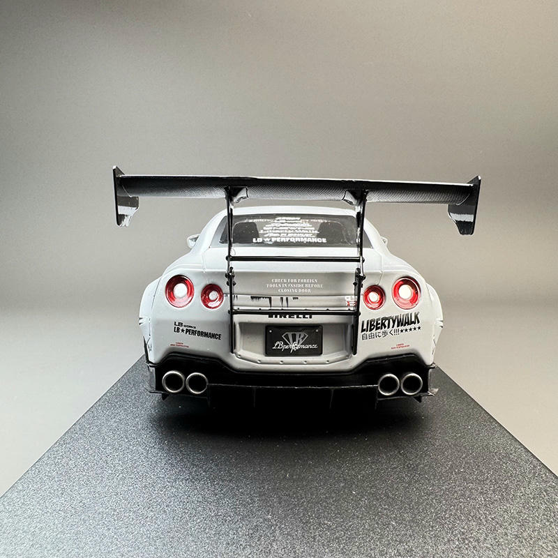 Solido 1:18 Nissan GT-R (R35) Alloy Model Car