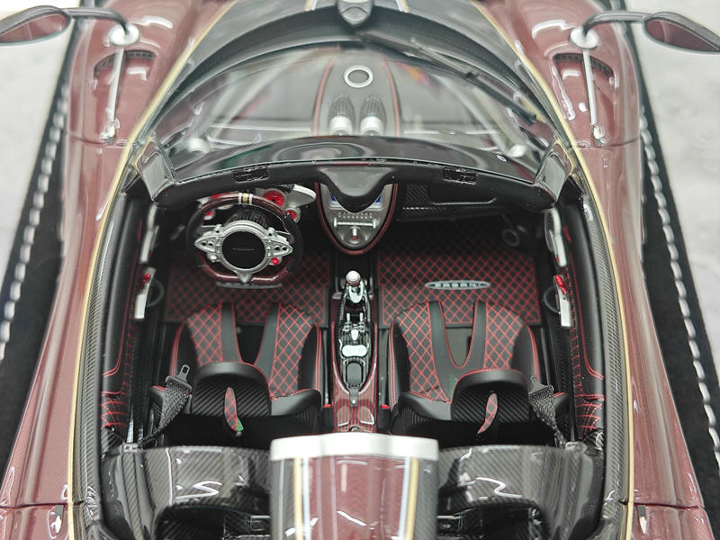 HH Model Pagani Huayra Roadster Limited Edition 1:18 Resin Model Car