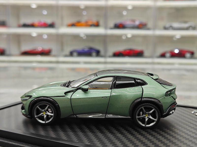 BBR Ferrari Purosangue Black Roof 1:43 Diecast Model Car