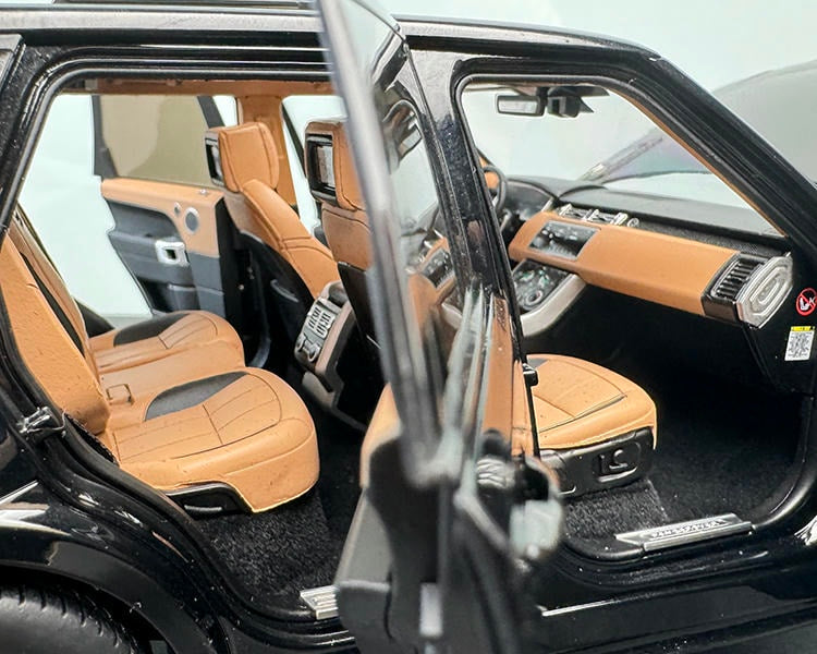 WHELART 1:18 Range Rover Sport SUV Model – Diecast Collection