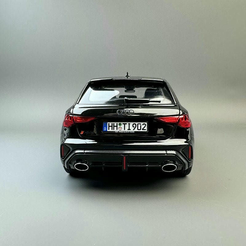 Norev 1:18 Audi RS3 – Alloy Model（188338）