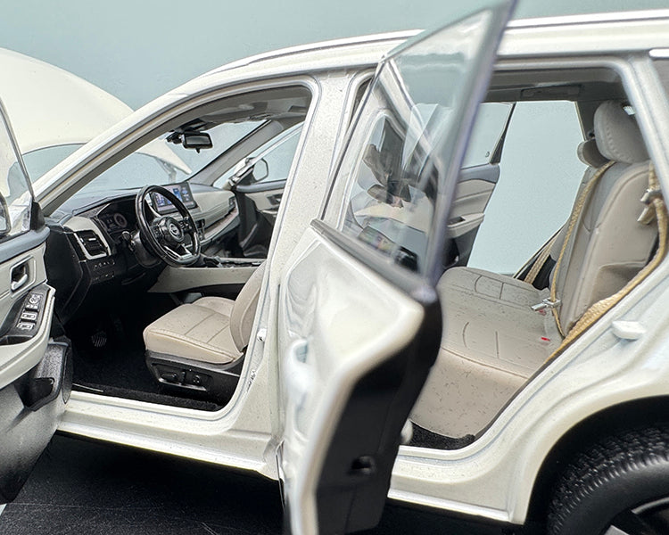 Nissan X-Trail 1:18 Alloy Diecast Model Car