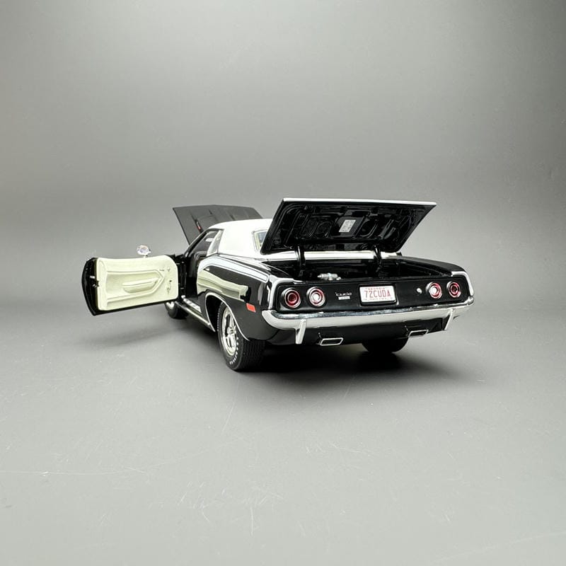 ACME 1972 Plymouth Cuda 1:18 Alloy Diecast Model Car