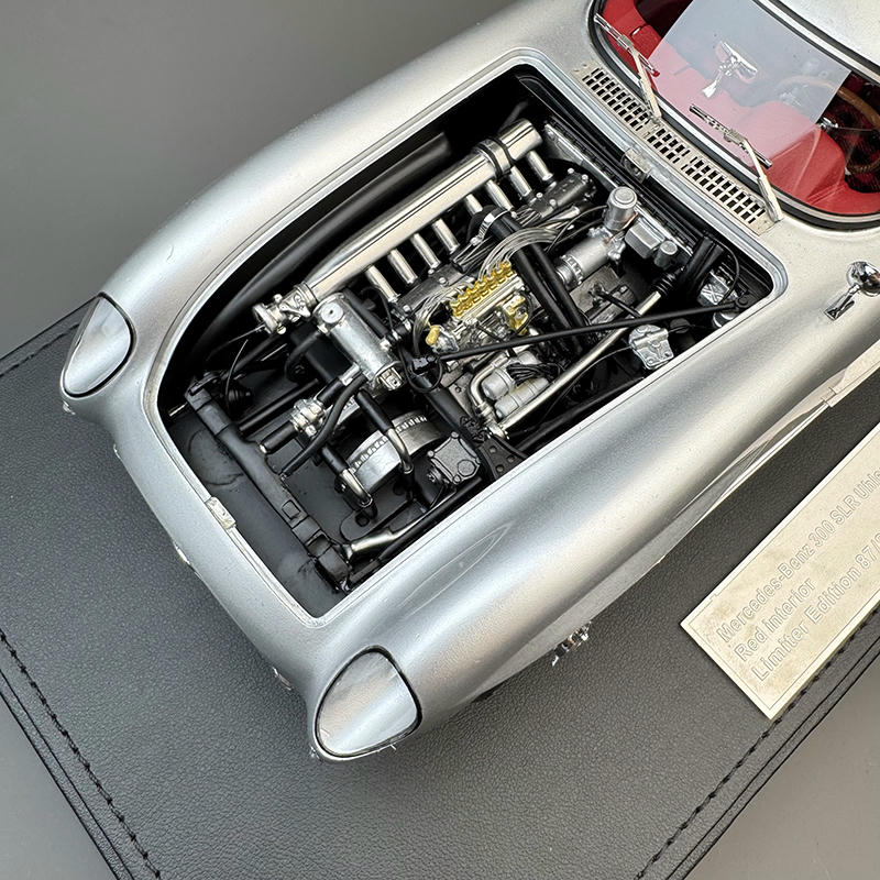 V8 Model 1:18 Mercedes‑Benz 300 SLR Resin Model