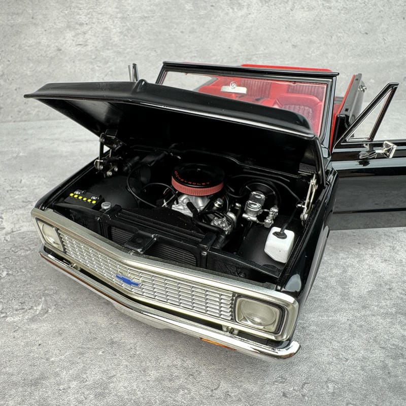 ACME 1972 Chevrolet Blazer Custom 1:18 Alloy Diecast Model Car