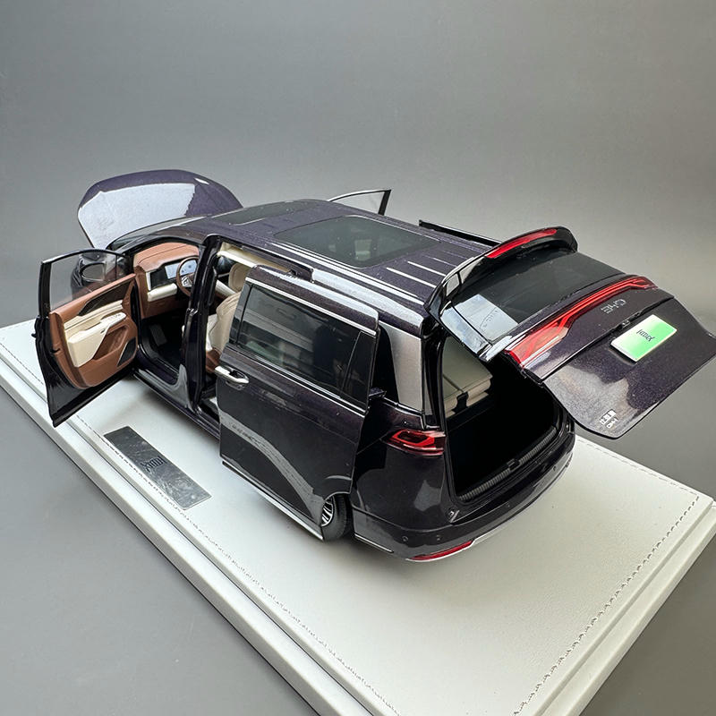 OEM 1:18 BYD (Xia) M9 Alloy Diecast Model