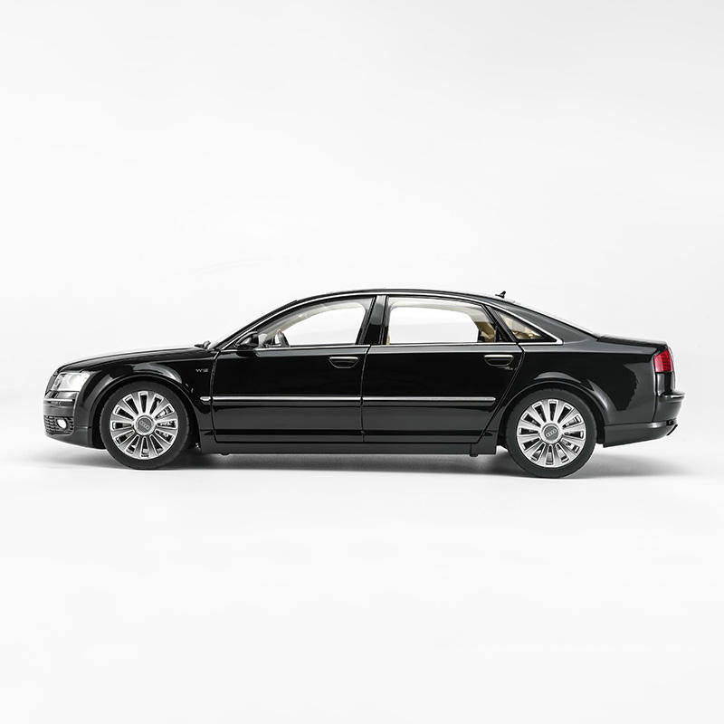 MOTORHELIX Audi A8 L (D3) 1:18 Diecast Model Car
