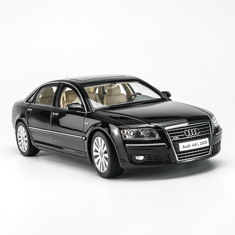 MOTORHELIX Audi A8 L (D3) 1:18 Diecast Model Car