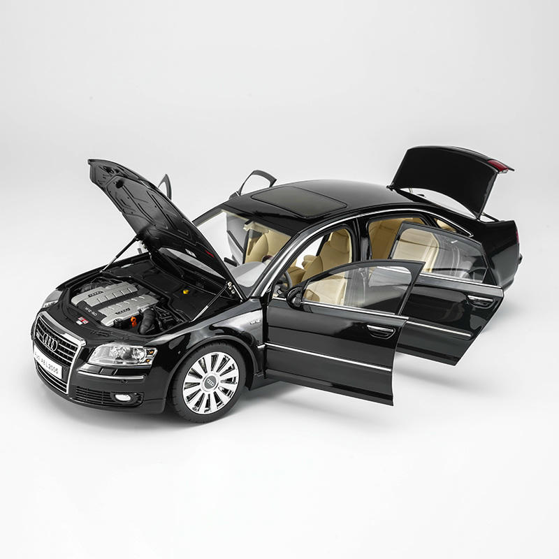 MOTORHELIX Audi A8 L (D3) 1:18 Diecast Model Car