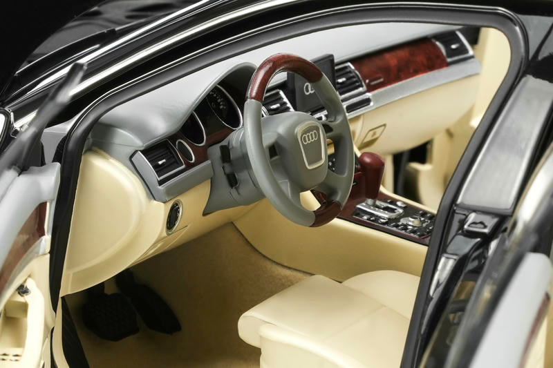 MOTORHELIX Audi A8 L (D3) 1:18 Diecast Model Car