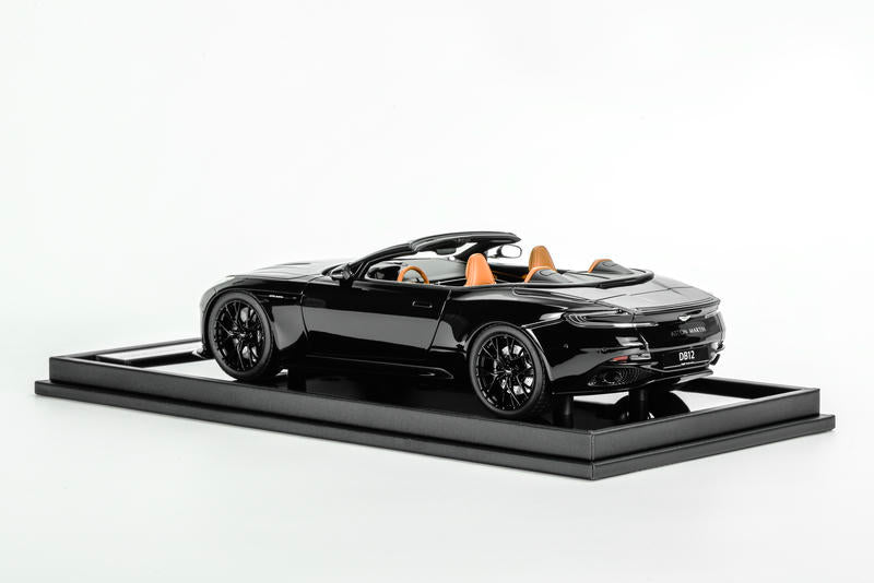 MotorHelix Aston Martin DB12 Coupe 1:18 Resin Model Car