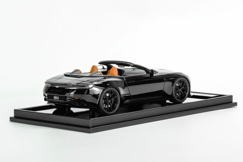 MotorHelix Aston Martin DB12 Coupe 1:18 Resin Model Car