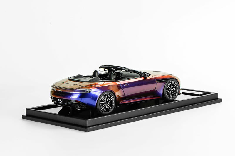 MotorHelix Aston Martin DB12 Coupe 1:18 Resin Model Car
