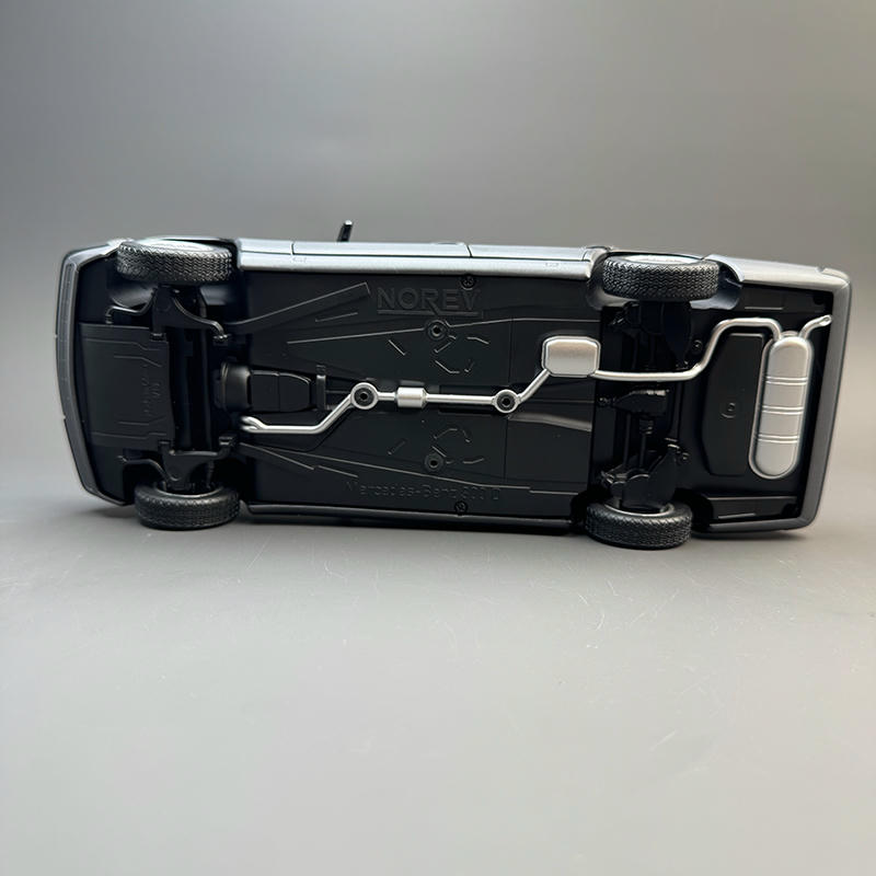 NOREV 1:18 Mercedes-Benz S124 300D T-Model Diecast Opening Model