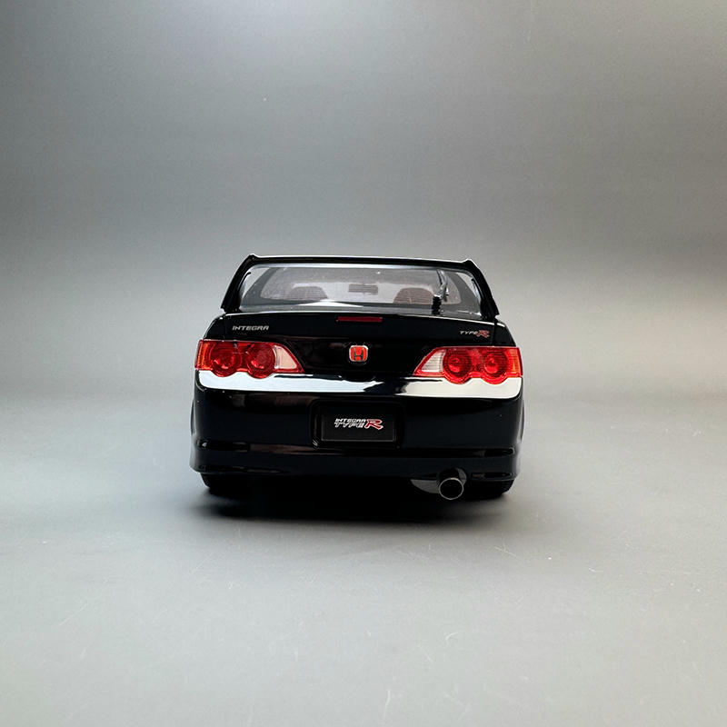 LCD 1:18 Honda Integra DC5 Type R Diecast Model – JDM Performance