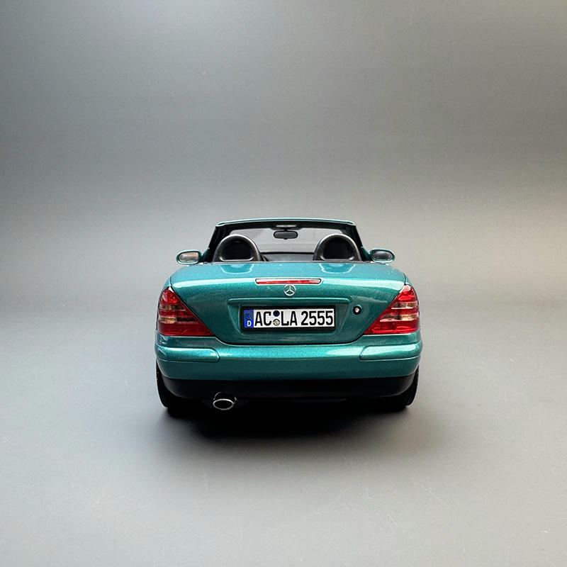 Norev 1:18 Mercedes-Benz SLK 1996 Diecast Model – Green