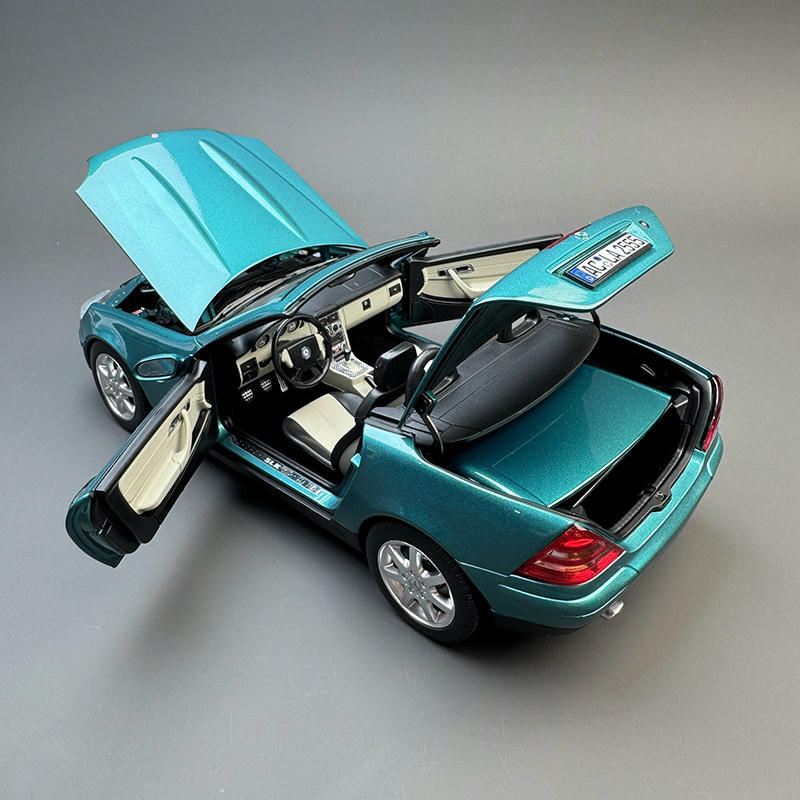 Norev 1:18 Mercedes-Benz SLK 1996 Diecast Model – Green