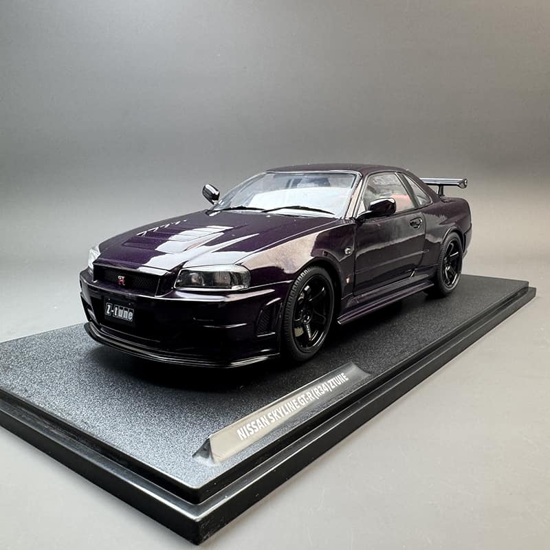 ソリド 1/18 日産 スカイライン GT-R R34 Z-tune 銀 1:18 SOLIDO Nissan Skyline Gt-R (R34) Z-Tune 1999 Silver SL1804312