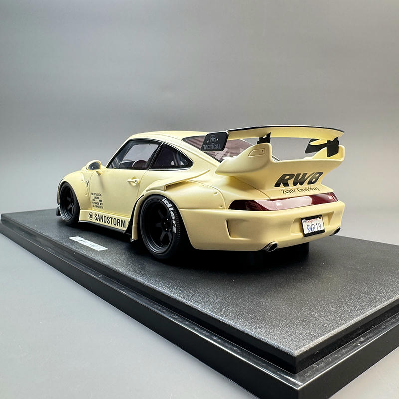 GT Spirit 1:18 Porsche 911 (993) RWB Sandstorm Resin Model