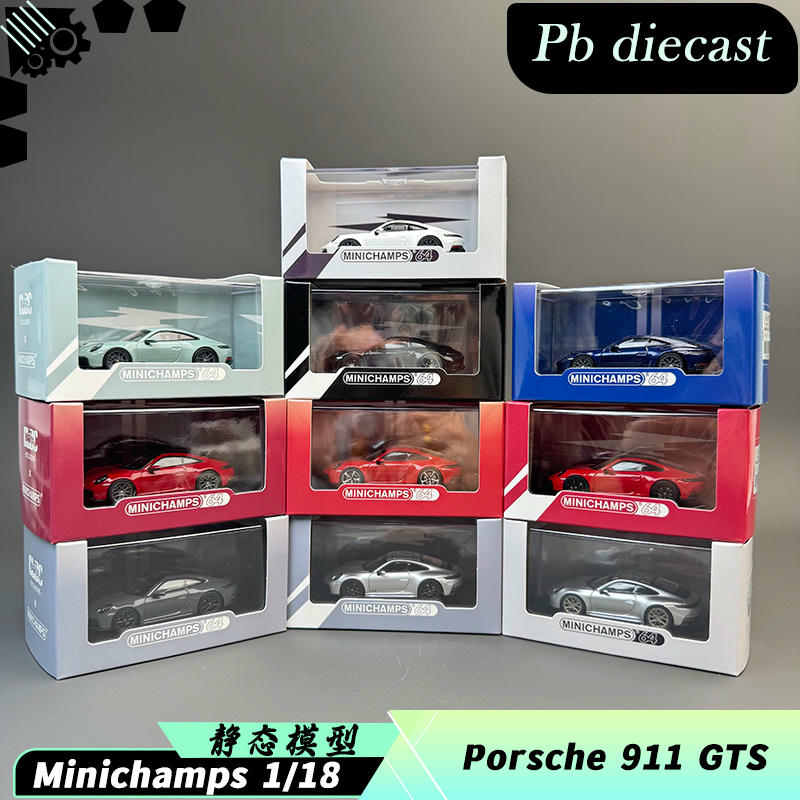 Minichamps 1:64 Porsche 911 GTS Diecast Car