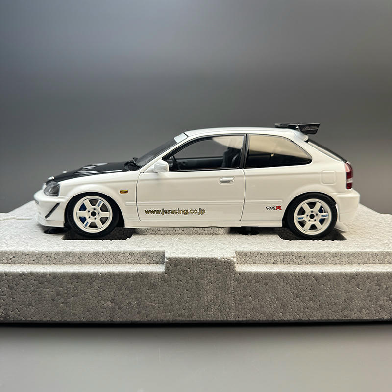 MotorHelix 1:18 Honda Civic Type R (EK9) J's Racing Diecast Model