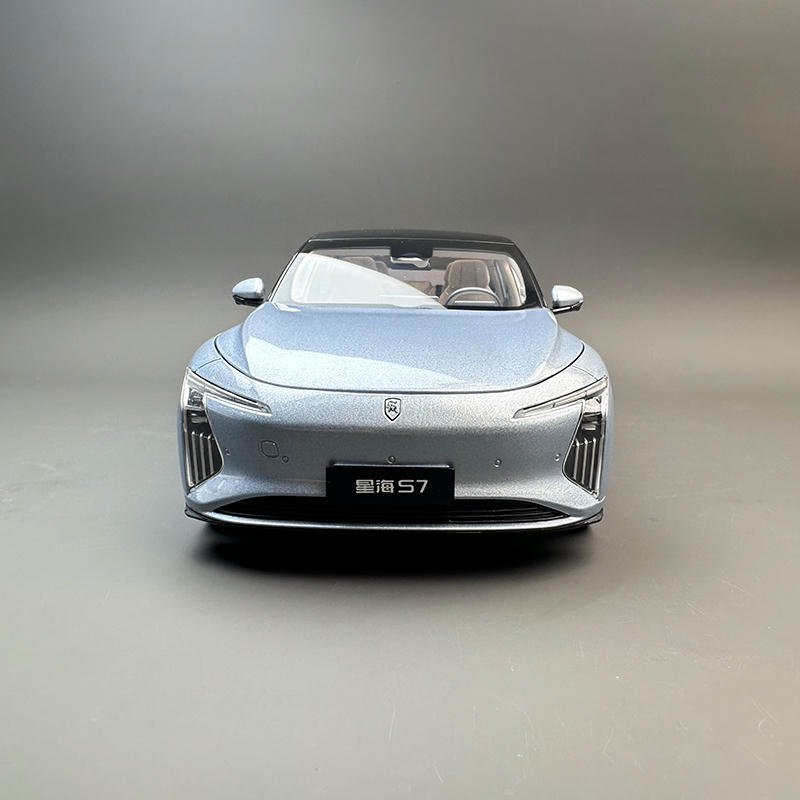 1:18 Fengxing Xinghai S7 Diecast Model Car