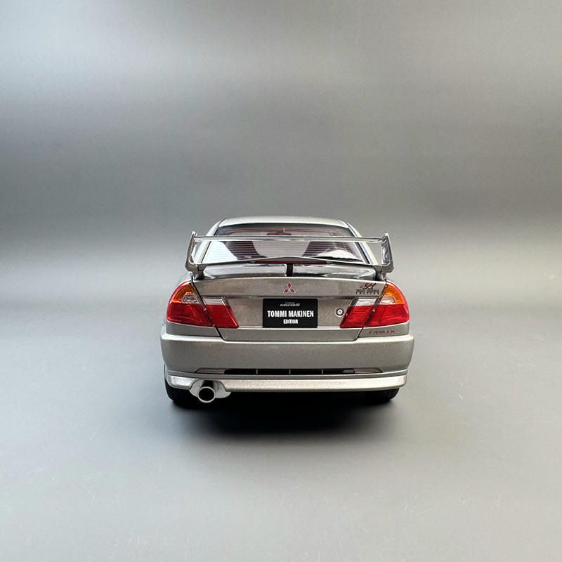 MotorHelix 1:18 Mitsubishi Lancer Evolution VI GSR T.M.E. (6.5) Diecast Model